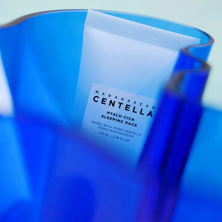 Skin1004 Masque de Nuit Hyalu-Cica: Centella + Hydratation Intense – 30 / 100 ml - Novaa skin care