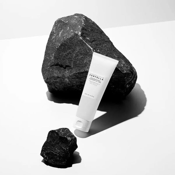 Skin1004 Mousse Nettoyante Éclaircissante du Teint: Centella + Effet Éclat – 125 ml - 125ml - Novaa skin care