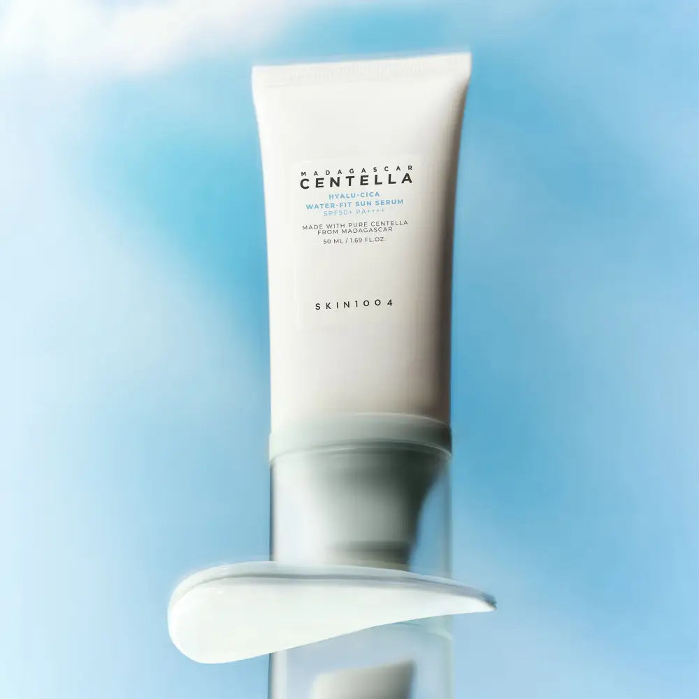 Skin1004 Sérum Solaire Hyalu‑Cica Water-Fit: Centella + Hydratation – 15/50/100 ml - Novaa skin care
