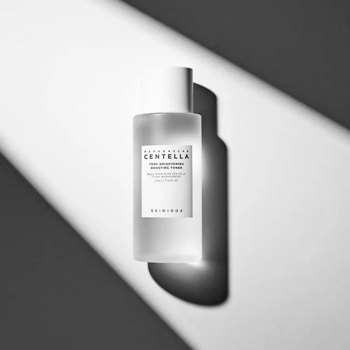 Skin1004 Toner Boost Éclaircissant: Niacinamide + Madewhite™ – 210 ml - Novaa skin care