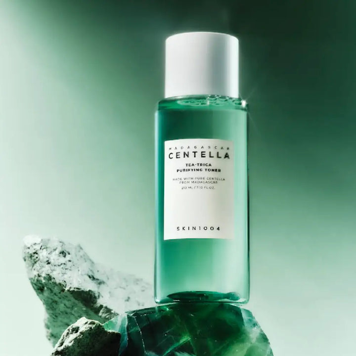 Skin1004 Toner Purifiant Tea‑Trica: Théier & Cyprès – 210 ml - Novaa skin care