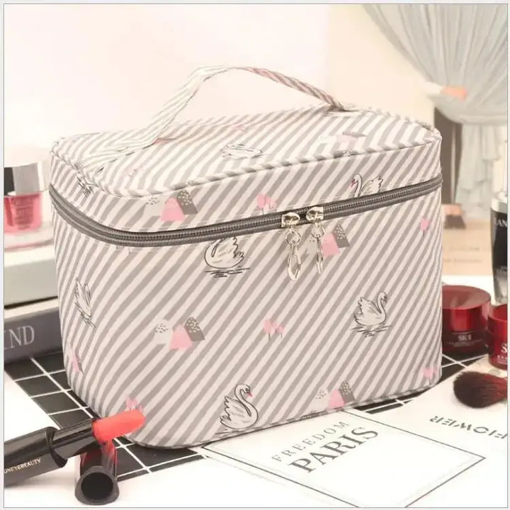 Trousse Maquillage Grande Capacité - Étanche et Pliable pour Voyage - Cygne